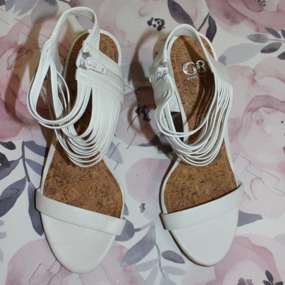 Gianni Bini Shoes - NWOB "GIANNI BINI" WHITE LEATHER ANKLE STRAP HEELS SZ 9